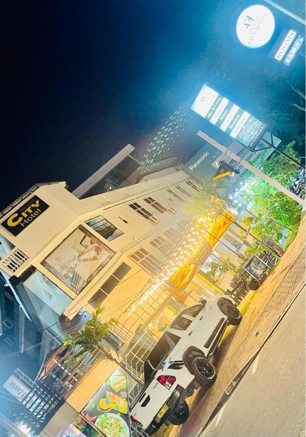 Airport City Hotel Katunayaka Luaran gambar